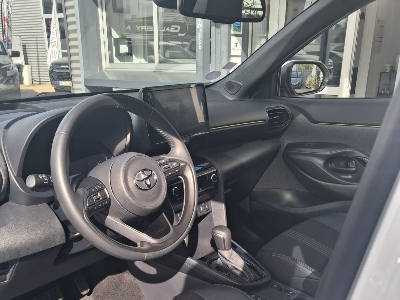 Mandataire TOYOTA YARIS CROSS HYBRIDE MY21 116h 2WD Trail