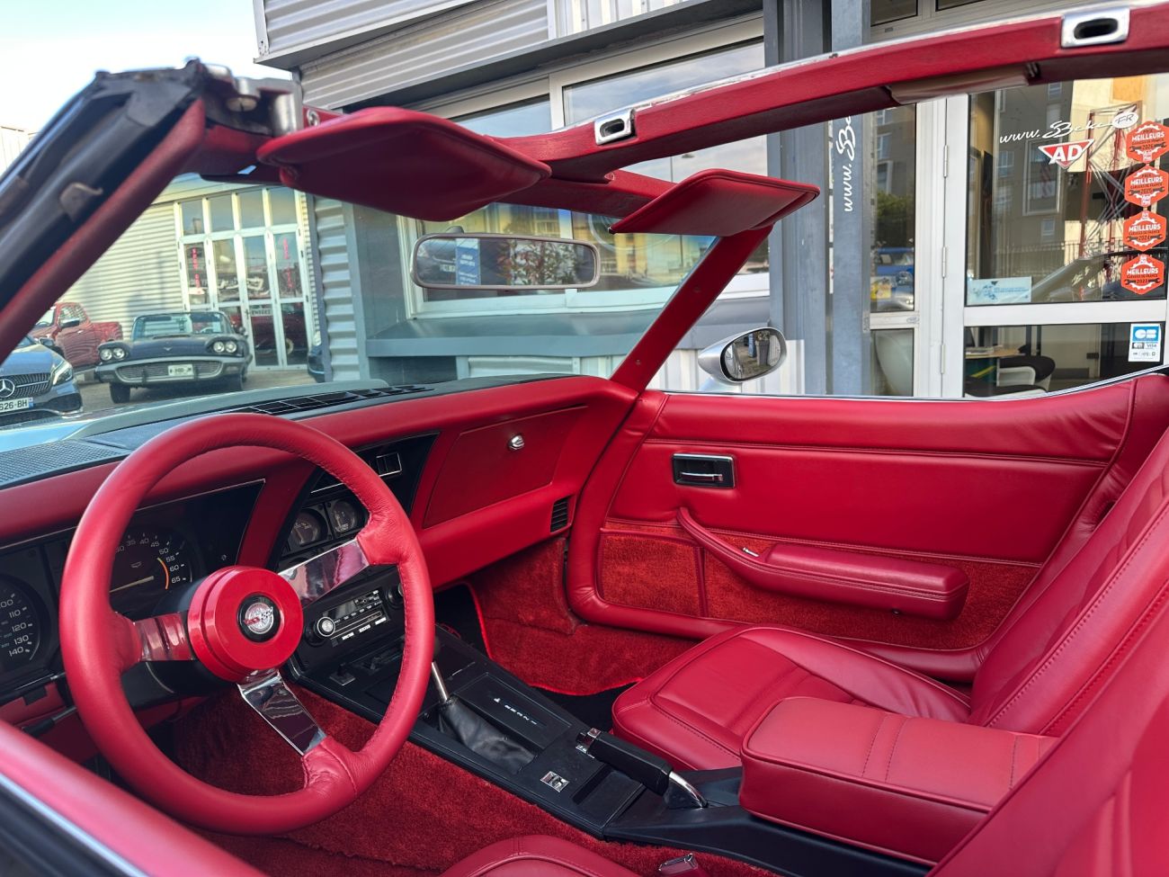 Mandataire CHEVROLET CORVETTE C3 T-TOP 25 TH ANNIVERSARY V8 350 L48