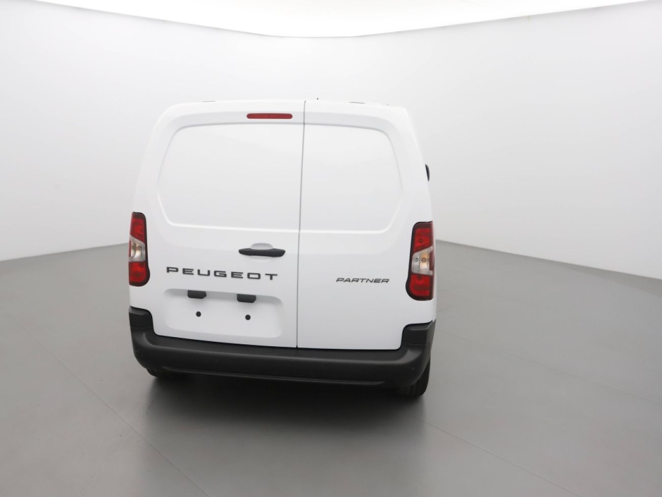 Mandataire PEUGEOT Partner M 650KG BLUEHDI 100CH S&S