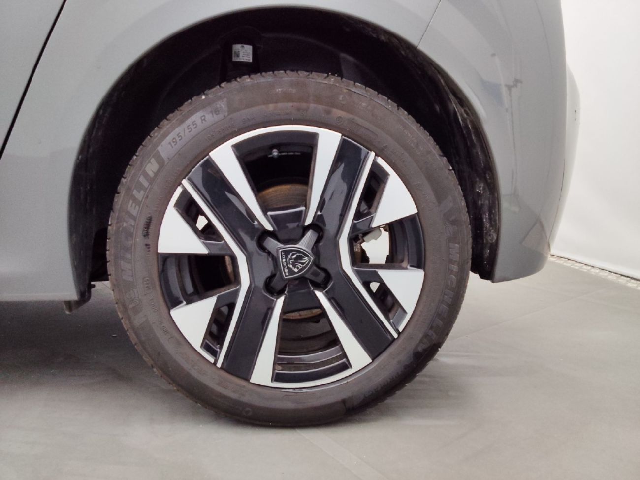 Mandataire PEUGEOT 208 1.2 100CH S&S ALLURE