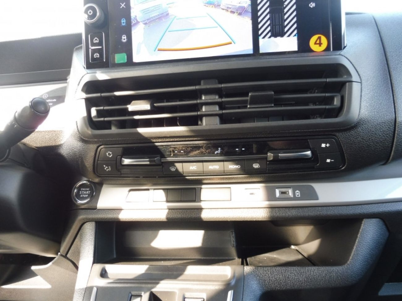 Mandataire PEUGEOT Expert Cabine Approfondie XL 2.2 DIESEL 180CH CABINE APPROFONDIE FIXE AUTOMATIQUE