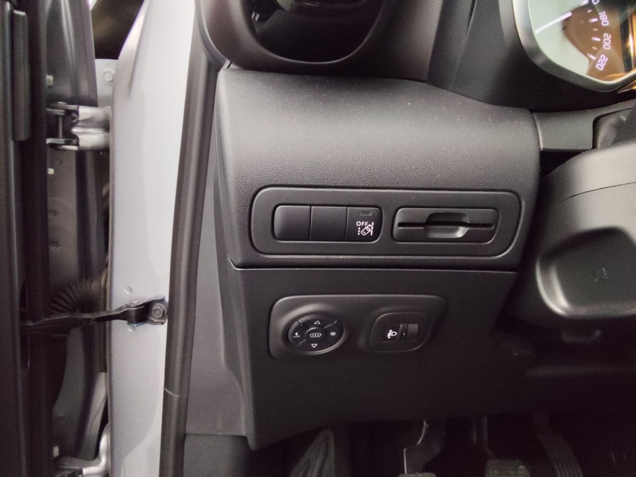 Mandataire Citroën C3 AIRCROSS 1.2 PURETECH 110CH SHINE