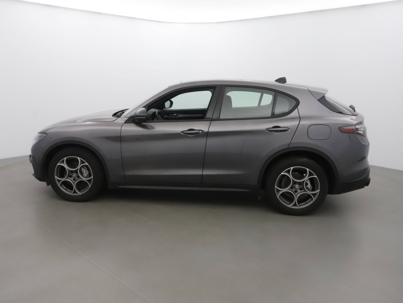 Mandataire ALFA ROMEO STELVIO 2.2 DIESEL 160CH SPRINT AT8