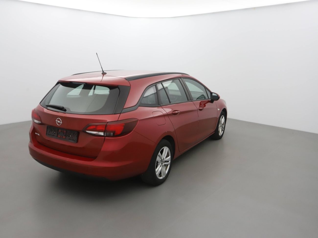 Mandataire Opel Astra ST 1.2 130edition pack