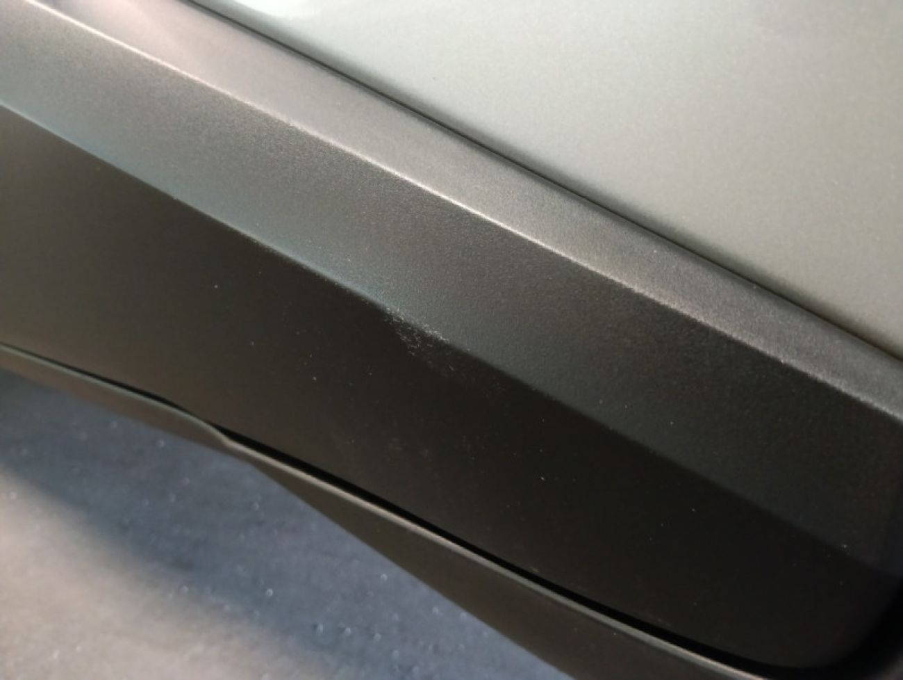 Mandataire TOYOTA C-HR 1.8 E-CVT 125Hbusiness edition