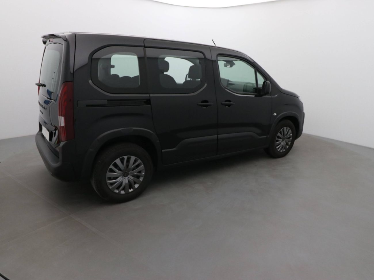 Mandataire PEUGEOT RIFTER TAILLE M - 1.5 BLUEHDI 100CH S&S ALLURE 5 PLACES