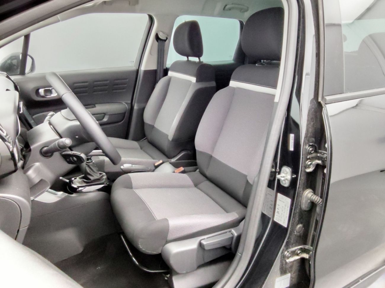 Mandataire Citroën C3 AIRCROSS 1.2 PURETECH 110CH SHINE