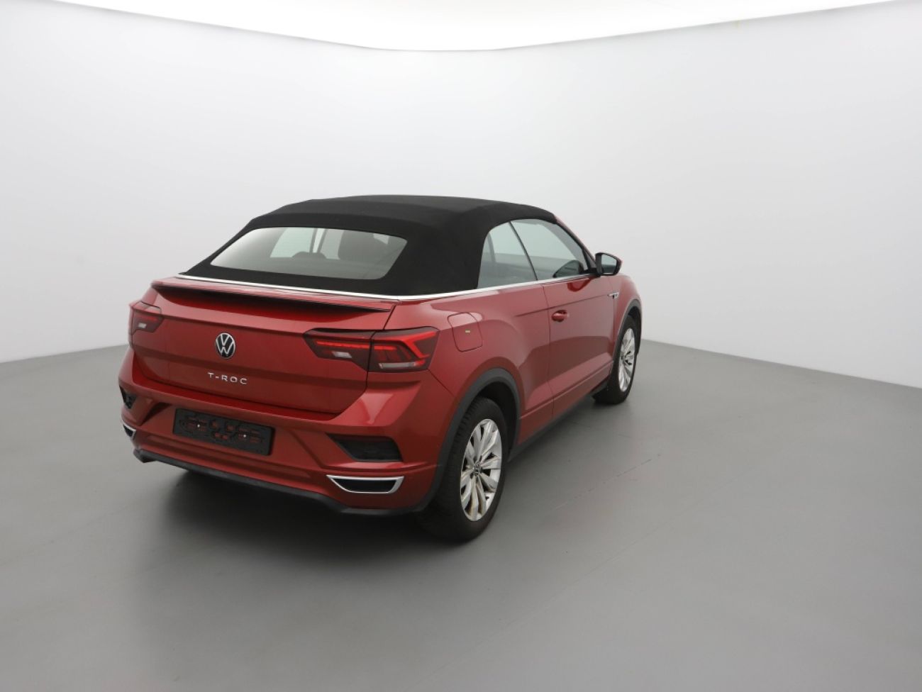 Mandataire VOLKSWAGEN T-Roc Cabriolet 1.5 TSI 150 DSGr-line