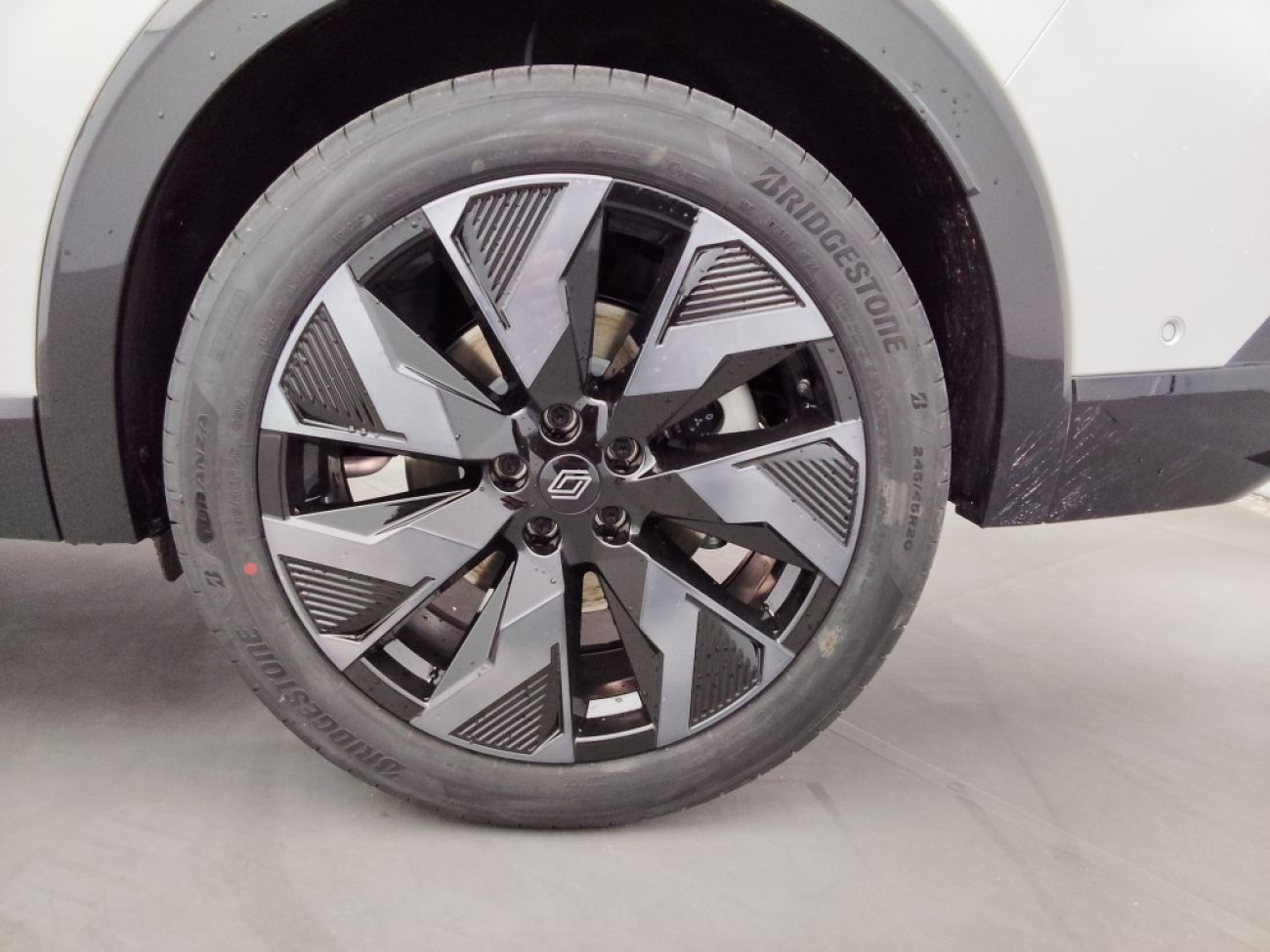 Mandataire RENAULT RAFALE 1.2 E-TECH FULL HYBRID 200CH ESPRIT ALPINE - 25