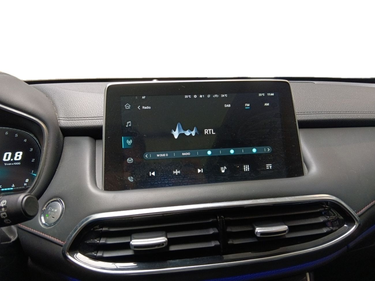 Mandataire MG HS 1.5 T-GDI 162 AT luxury
