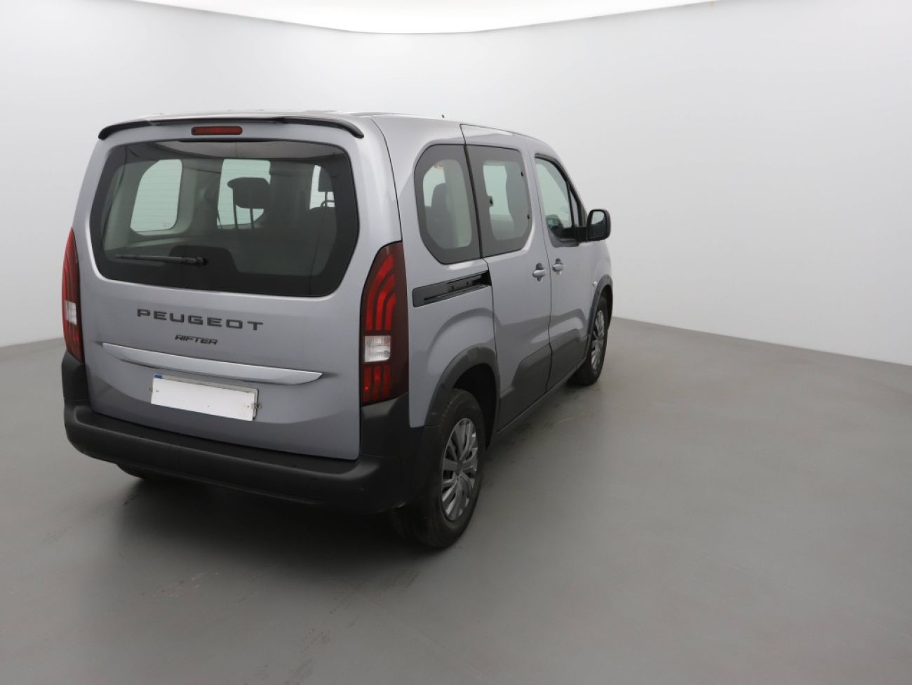 Mandataire PEUGEOT RIFTER TAILLE M - 1.5 BLUEHDI 100CH S&S ALLURE 5 PLACES