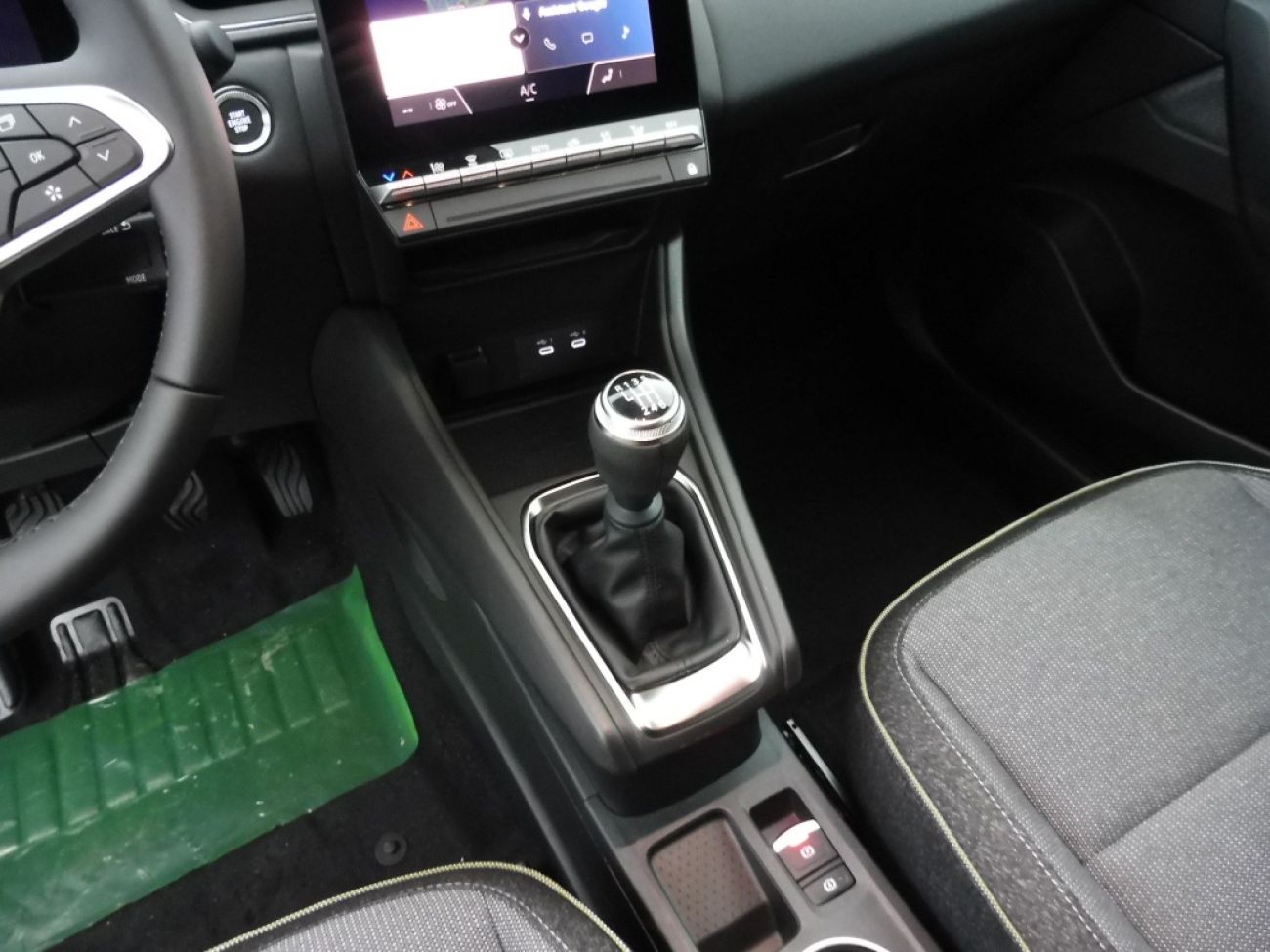 Mandataire RENAULT Captur 1.3 TCE MILD HYBRID 140CH TECHNO