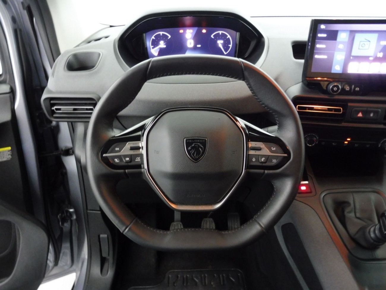 Mandataire PEUGEOT RIFTER TAILLE M - 1.5 BLUEHDI 100CH S&S ALLURE 5 PLACES