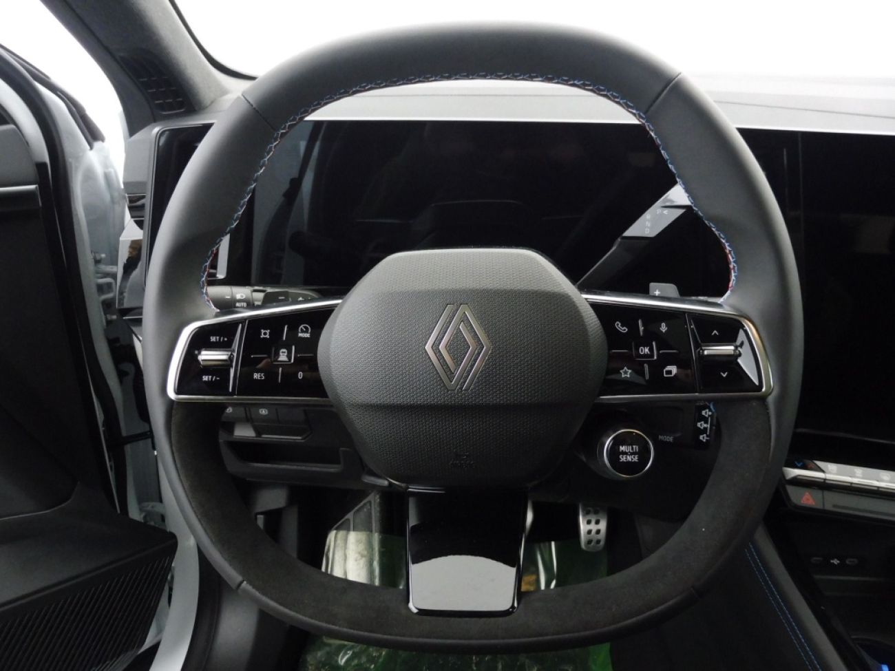 Mandataire RENAULT Rafale 1.2 E-TECH FULL HYBRID 200CH ESPRIT ALPINE - 25