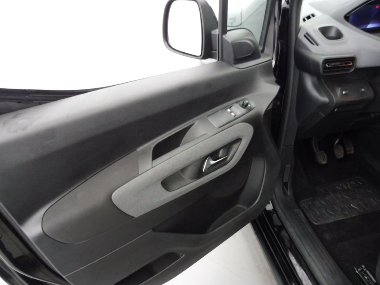 Mandataire PEUGEOT RIFTER TAILLE M - 1.5 BLUEHDI 100CH S&S ALLURE 5 PLACES