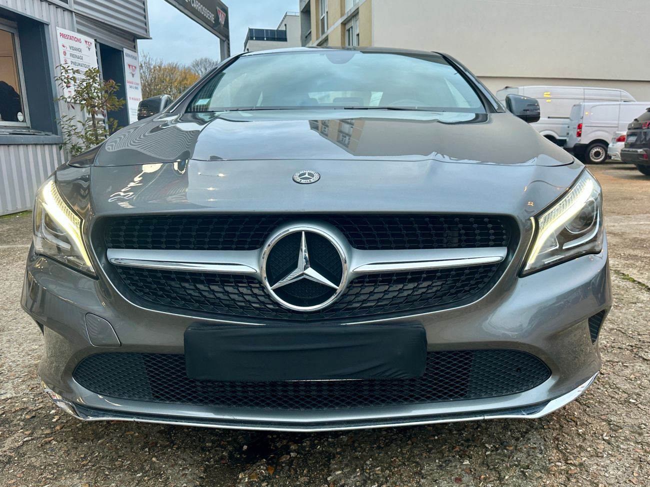 Mandataire MERCEDES-BENZ CLA 200 d 7G-DCT Sensation