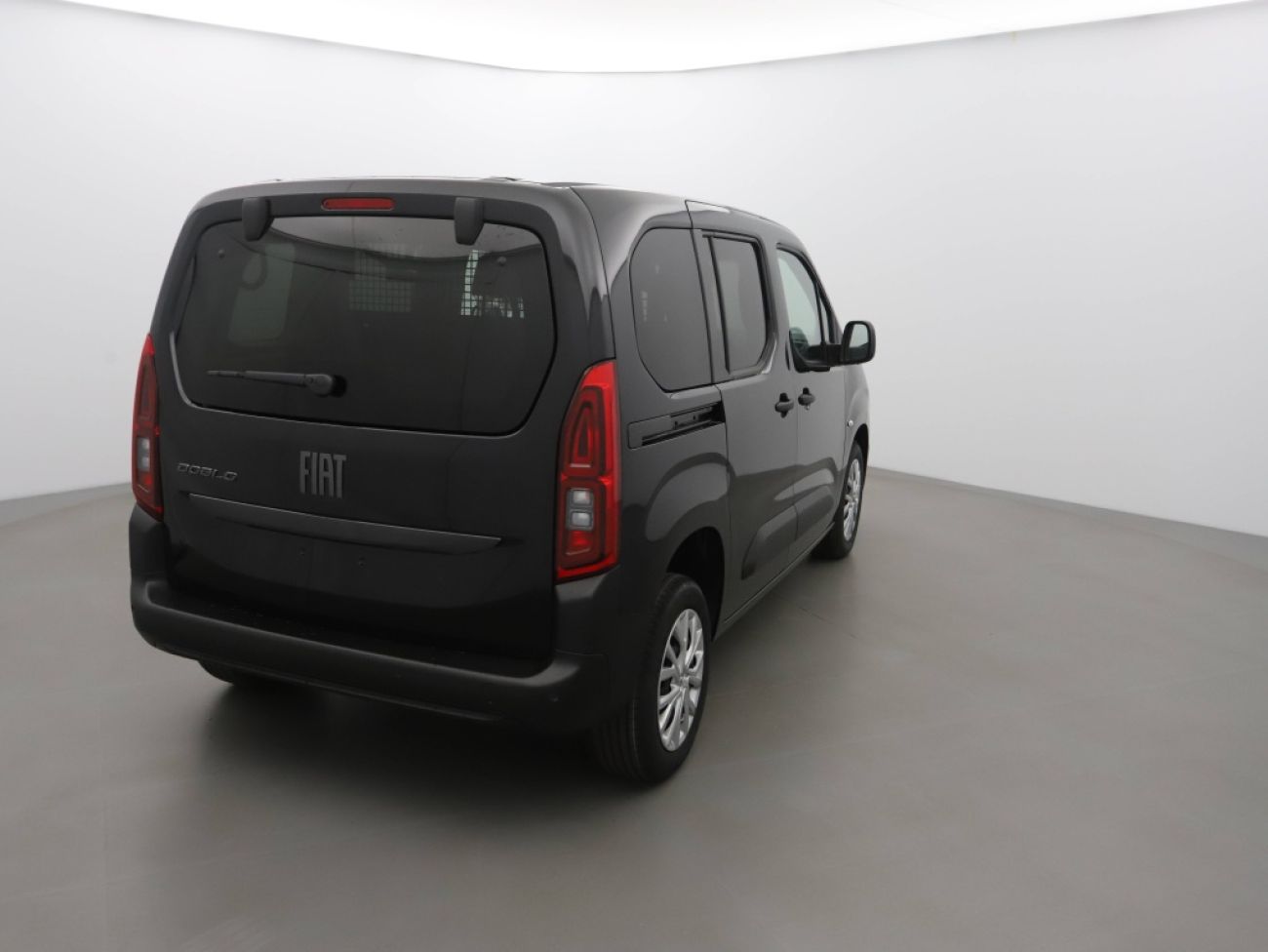 Mandataire FIAT DOBLO COMBI 1.5 BLUEHDI 100CH 5 PLACES N1