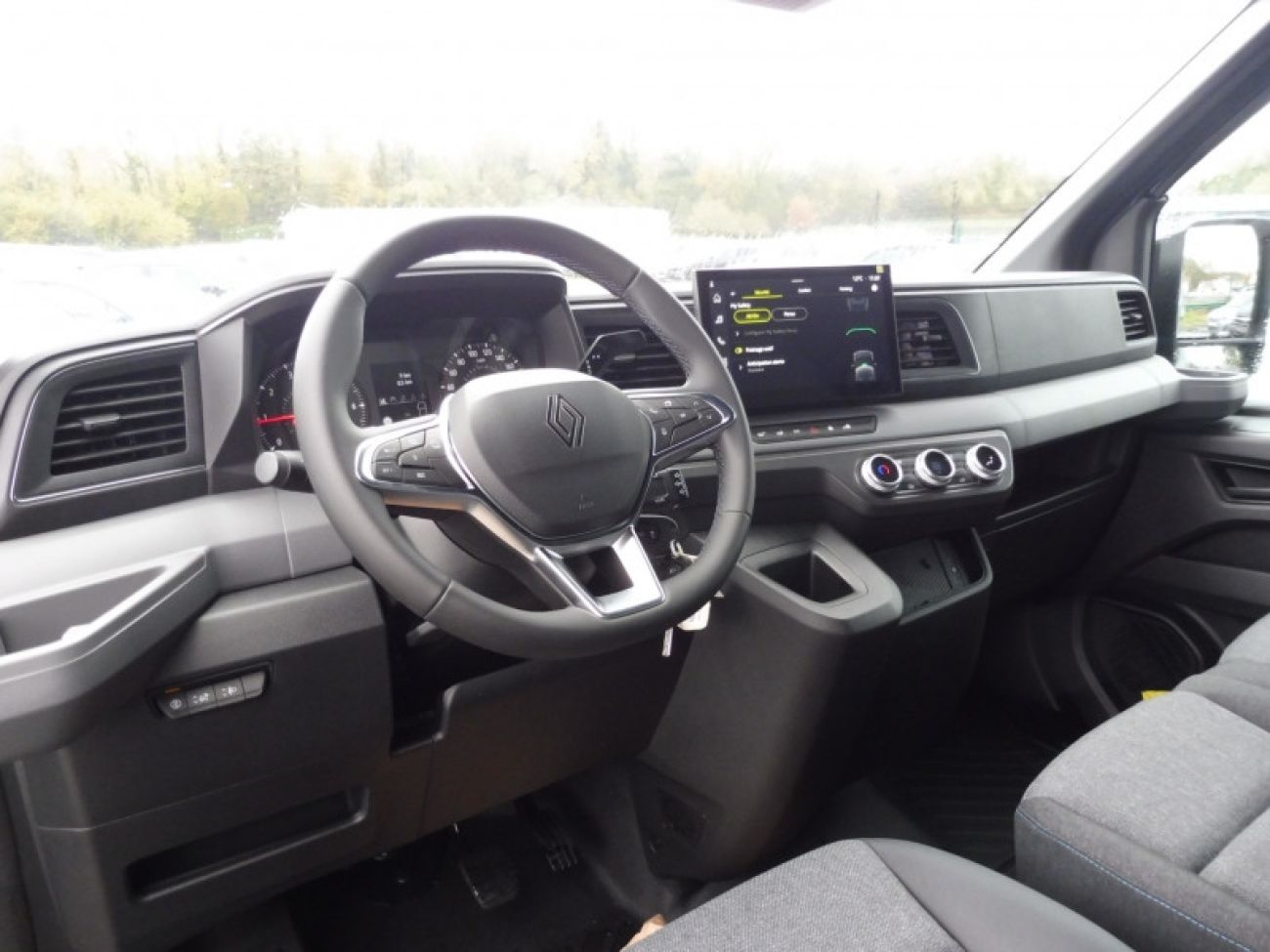 Mandataire RENAULT Master F3500 L2H2 2.0 BLUE DCI 150CH EXTRA AUTO - 25