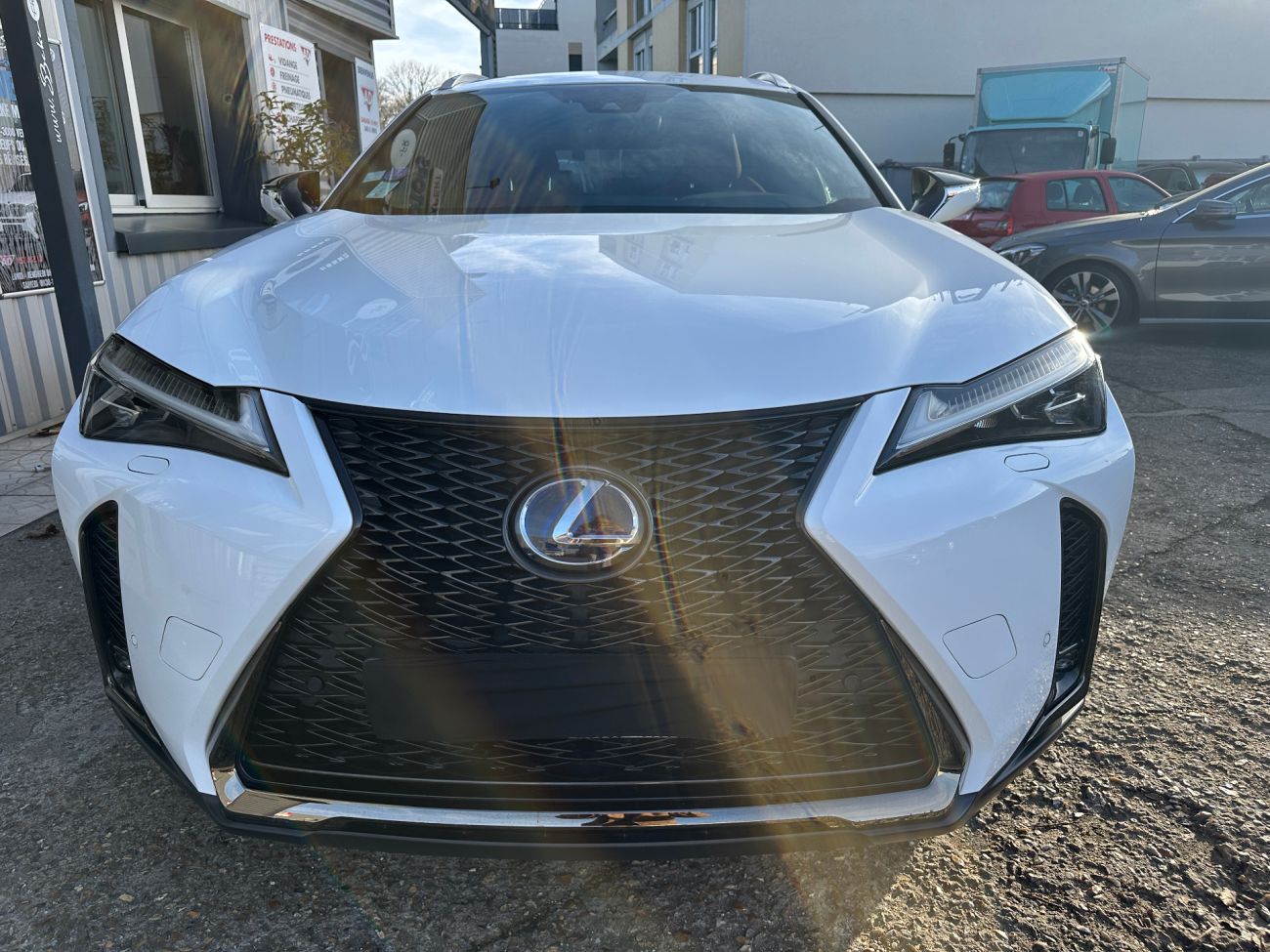 Mandataire LEXUS UX 250h 2WD F SPORT