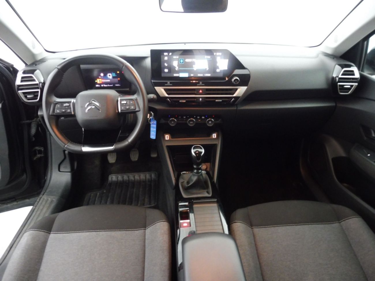 Mandataire Citroën C4 X 1.2 PURETECH 100 FEEL