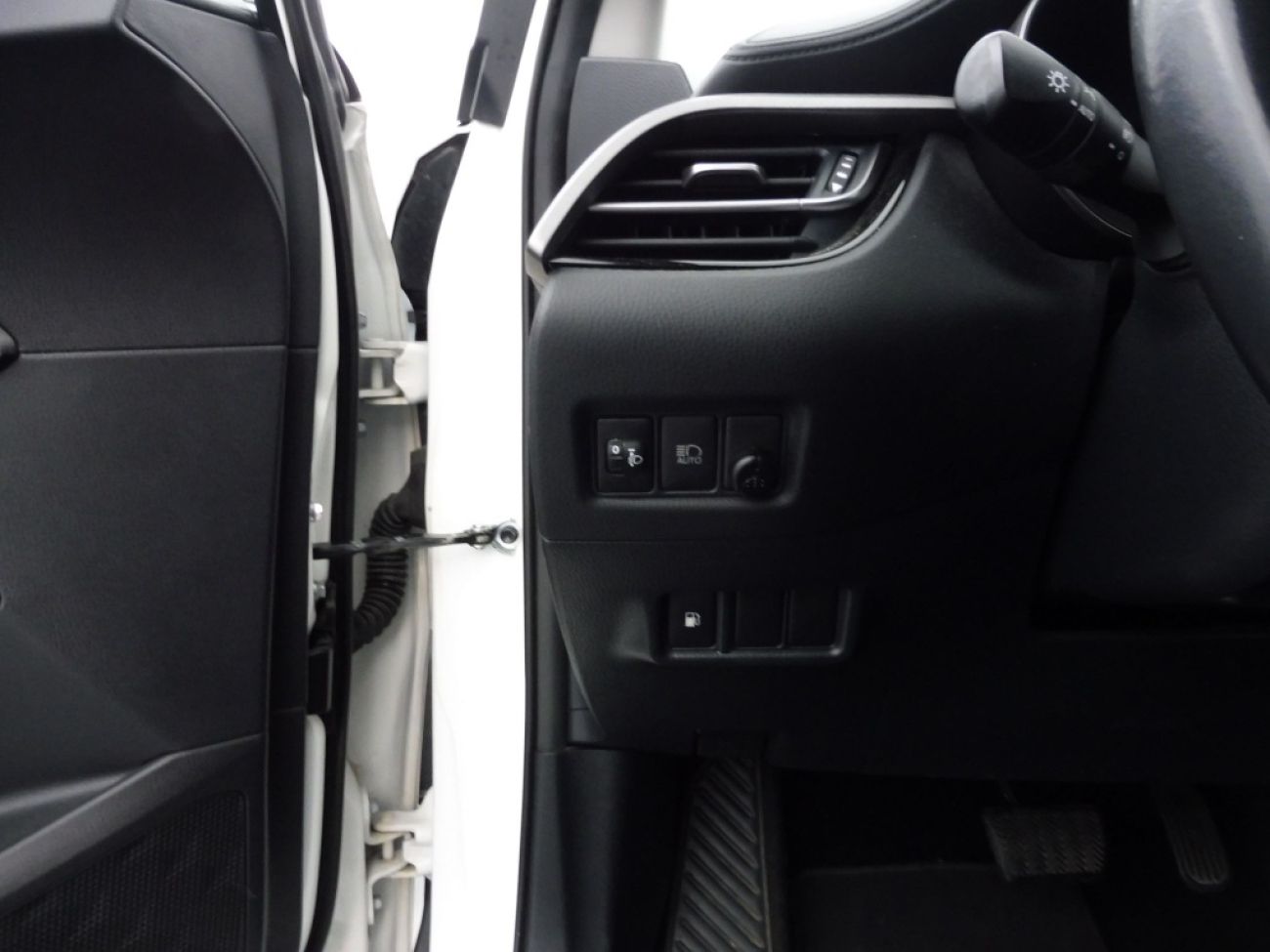 Mandataire TOYOTA C-HR 1.8 E-CVT 125Hcomfort