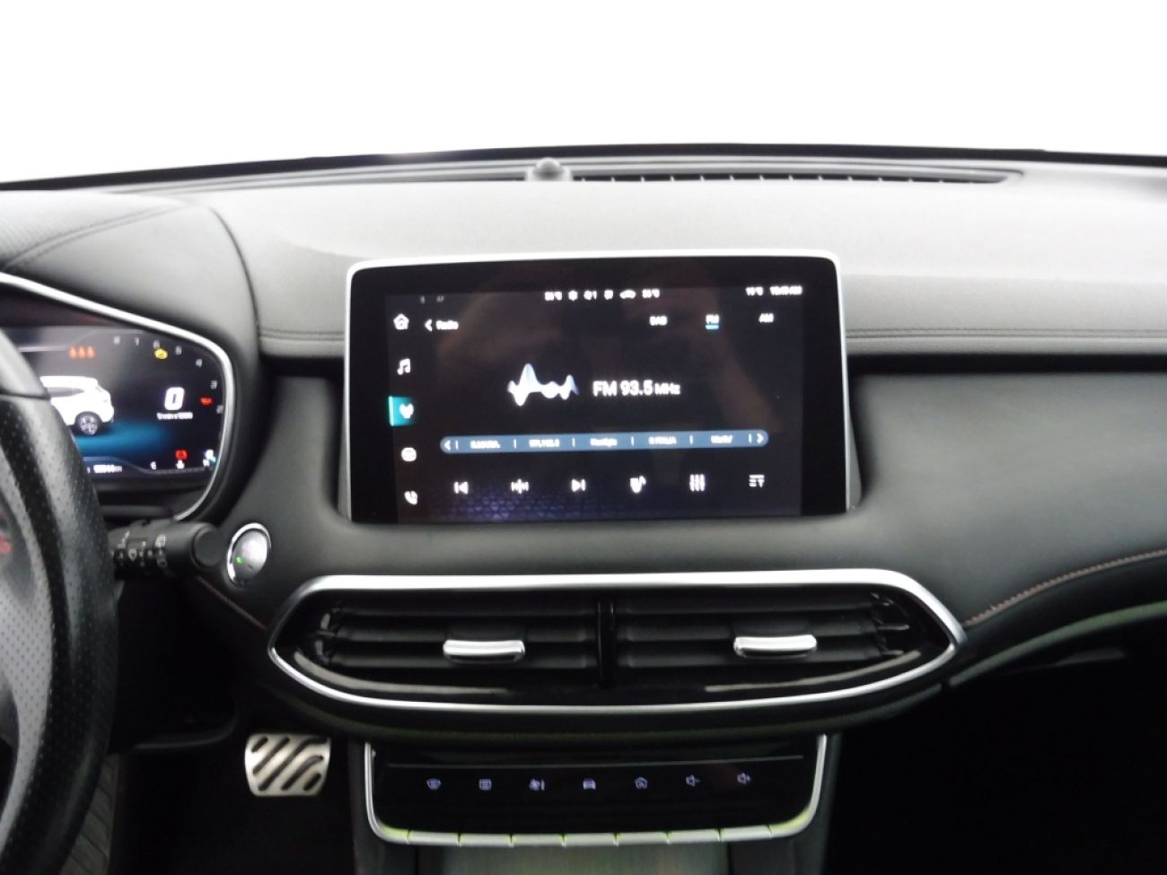 Mandataire MG HS 1.5 T-GDI 162 AT luxury