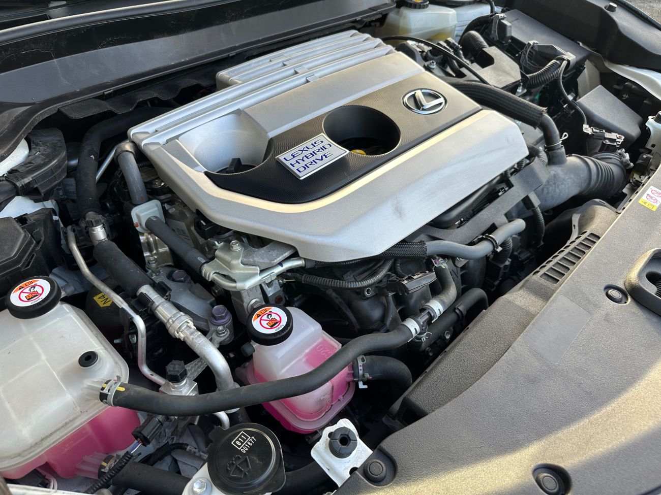 Mandataire LEXUS UX 250h 2WD F SPORT