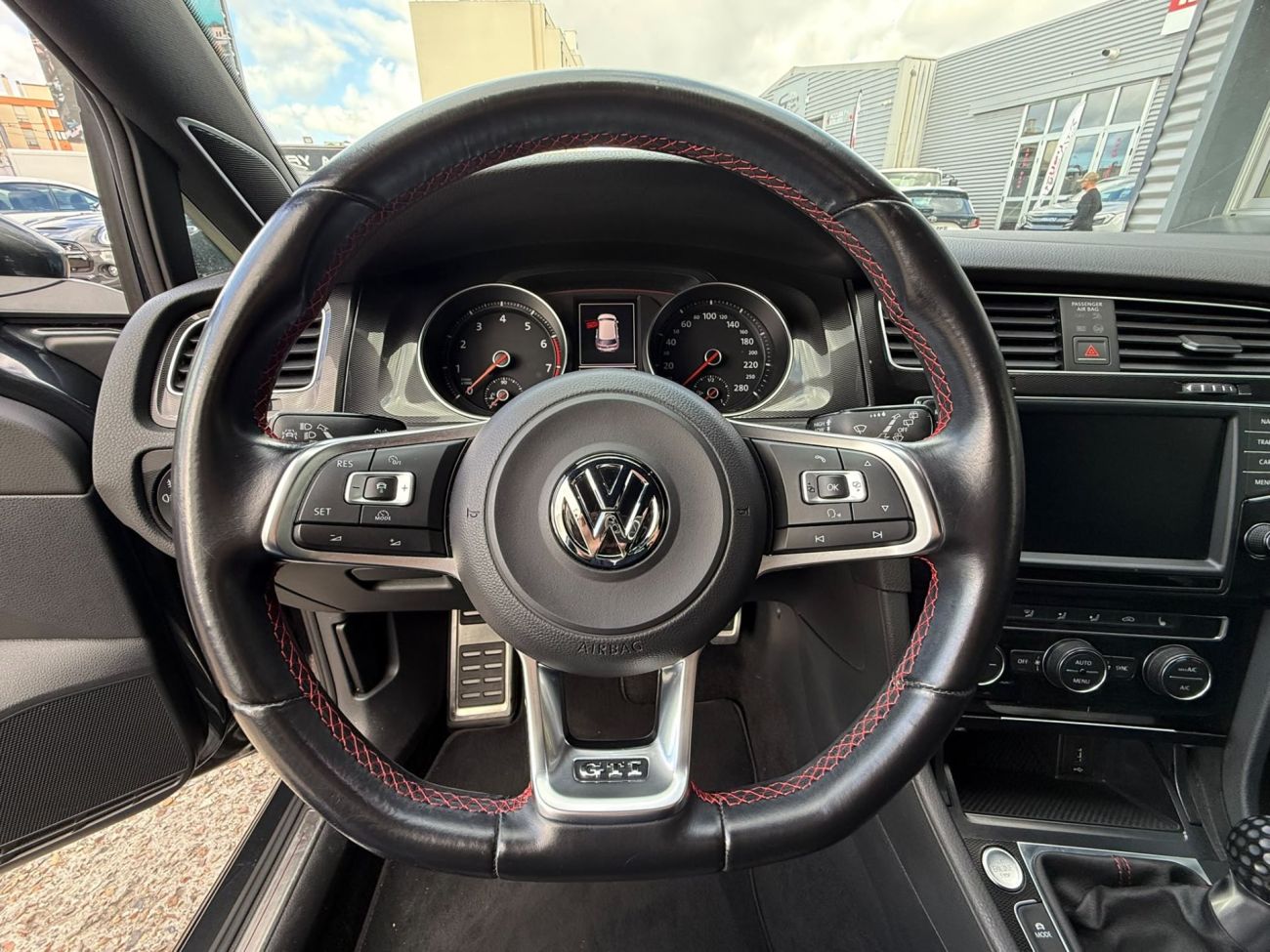 Mandataire VOLKSWAGEN GOLF 2.0 TSI 220 BlueMotion Technology GTI