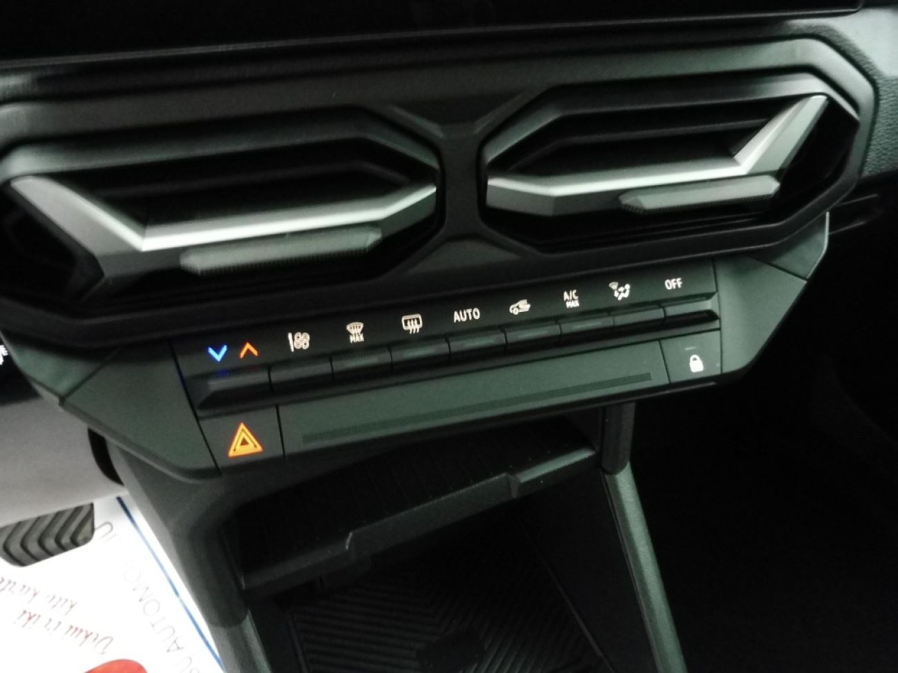 Mandataire Dacia DUSTER 1.6 HYBRID 140CH JOURNEY