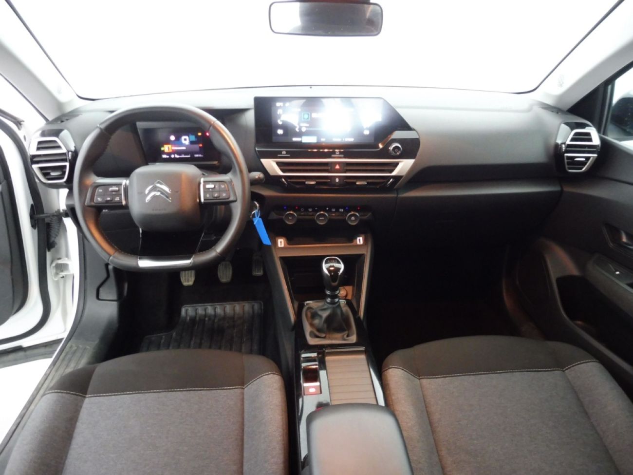 Mandataire Citroën C4 X 1.2 PURETECH 100 FEEL