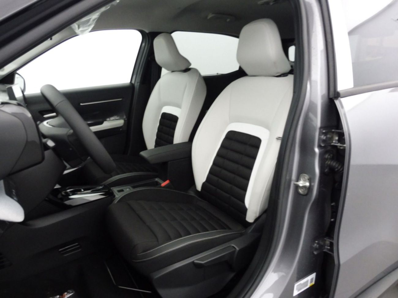 Mandataire Citroën C3 Aircross 1.2 HYBRIDE 145CH MAX 7 PLACES