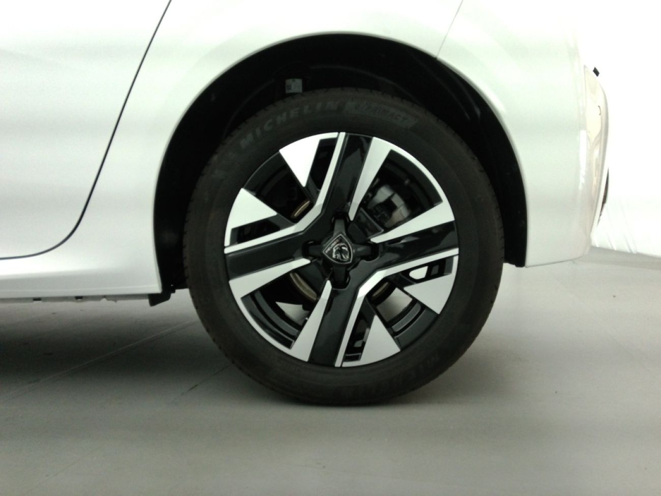 Mandataire PEUGEOT 208 1.2 100CH S&S ALLURE