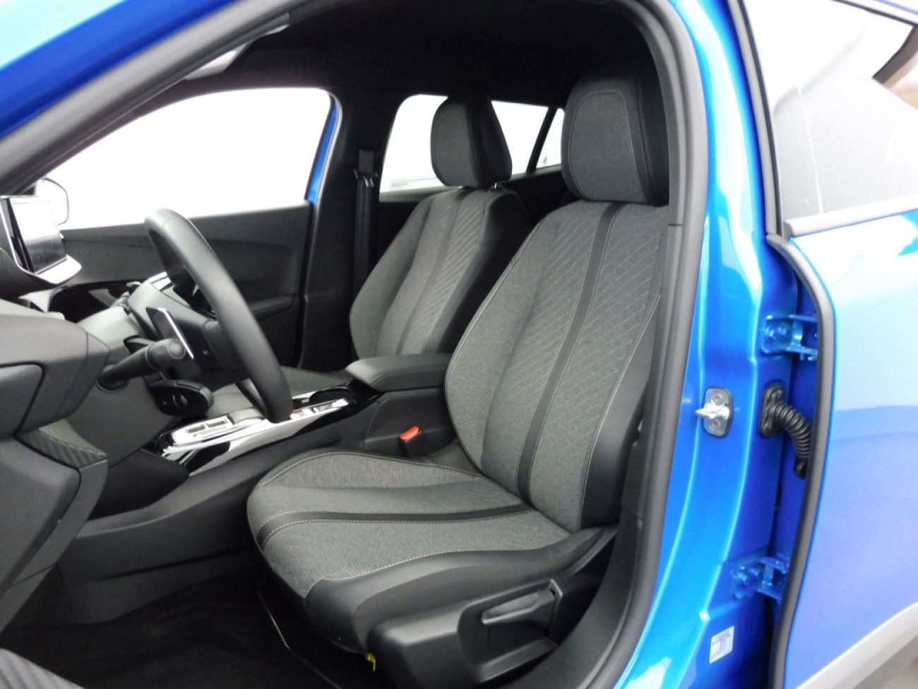 Mandataire PEUGEOT 2008 1.2 PURETECH 130CH S&S ALLURE EAT8