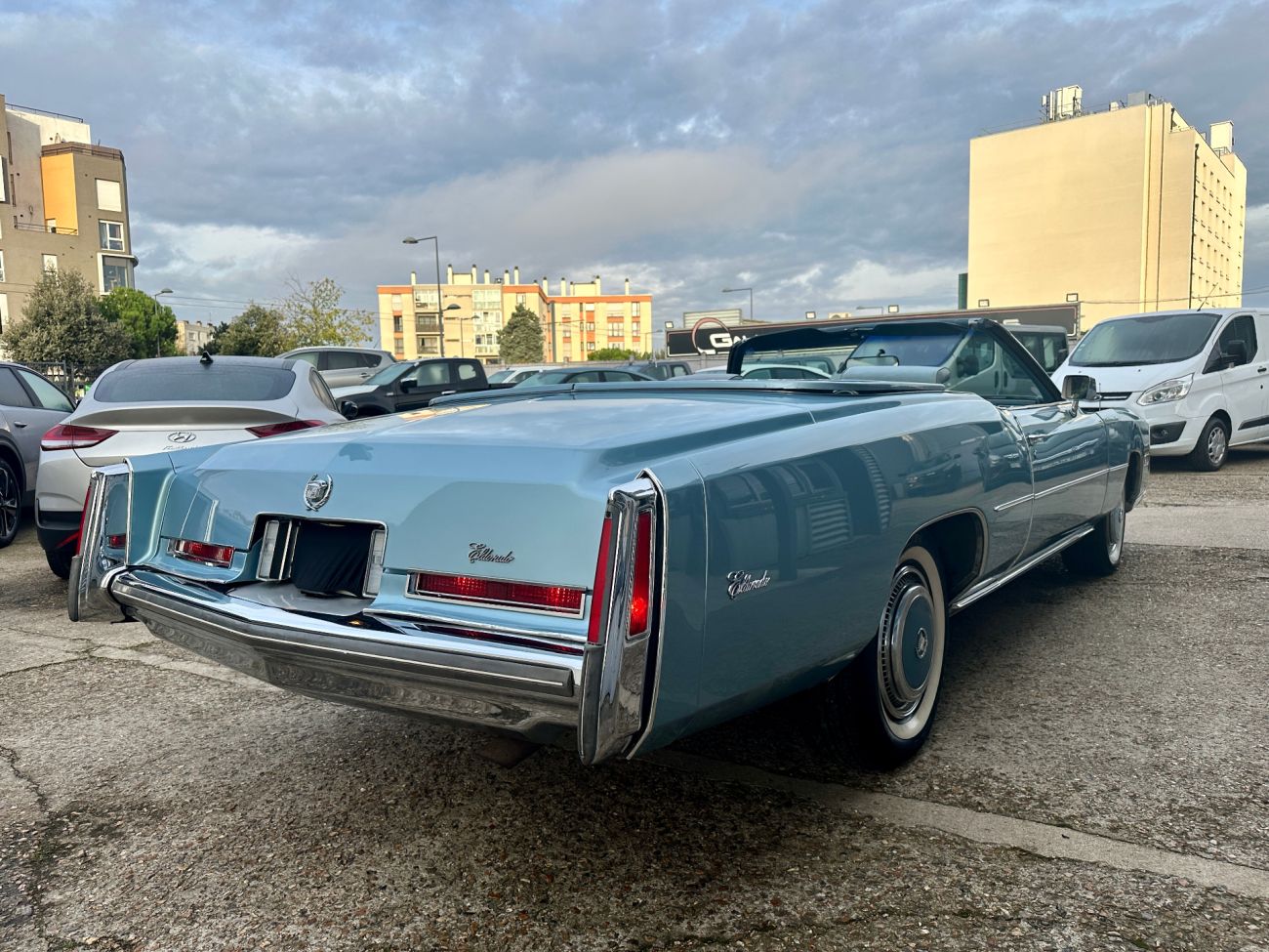 Mandataire CADILLAC ELDORADO CABRIOLET V8 500 CI 8.2