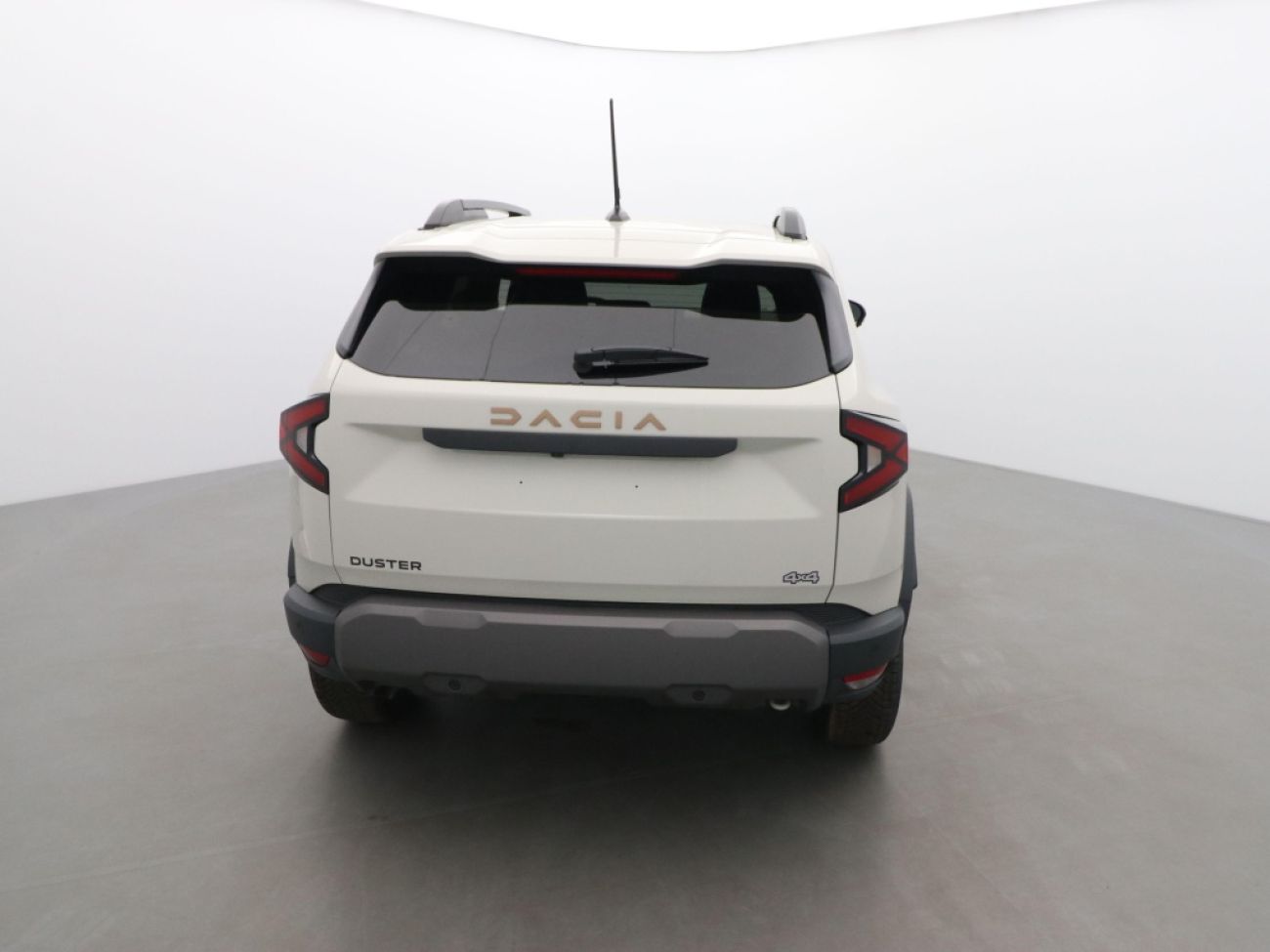 Mandataire Dacia DUSTER 1.2 TCE MILD HYBRID 130CH EXTREME 4X4