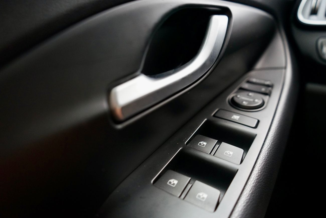 Mandataire Hyundai i30 FASTBACK 1.4 T-GDi 140 BVM6 N Line TOIT OUVRANT