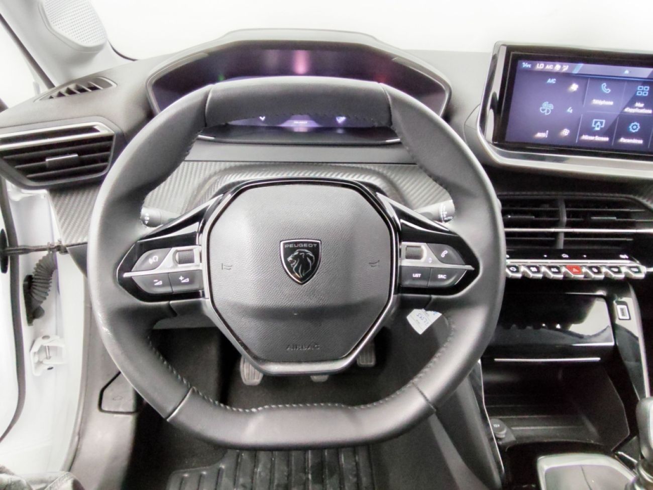 Mandataire PEUGEOT 208 1.2 100CH S&S ALLURE