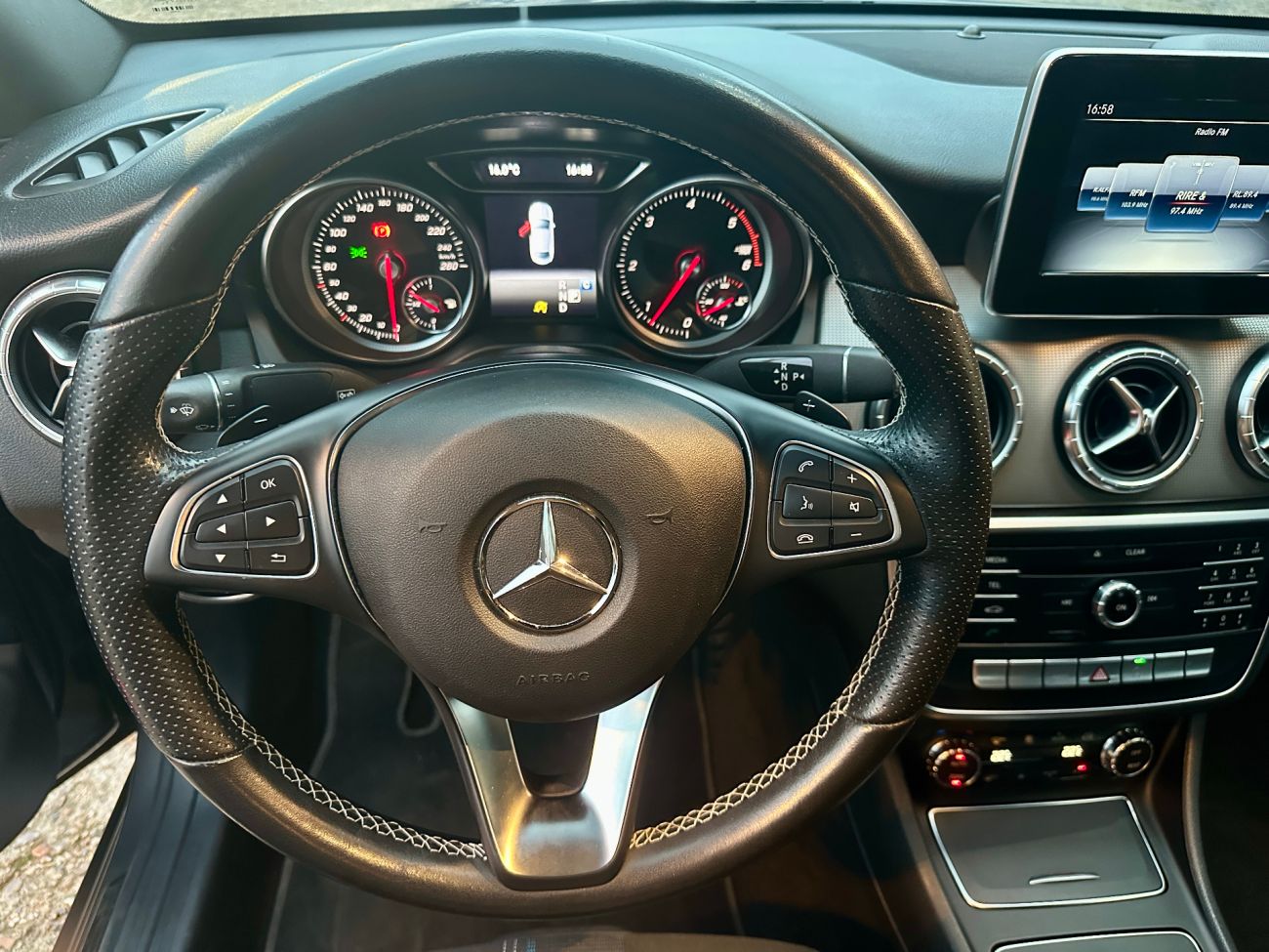 Mandataire MERCEDES CLA 200 d 7G-DCT Sensation