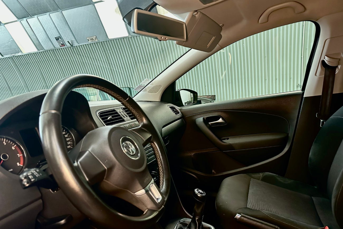 Mandataire VOLKSWAGEN POLO 1.2 70 Trendline