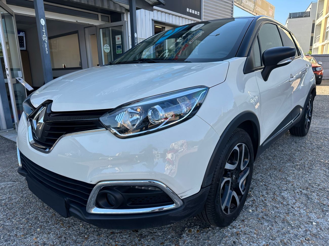 Mandataire RENAULT CAPTUR TCe 120 Intens EDC