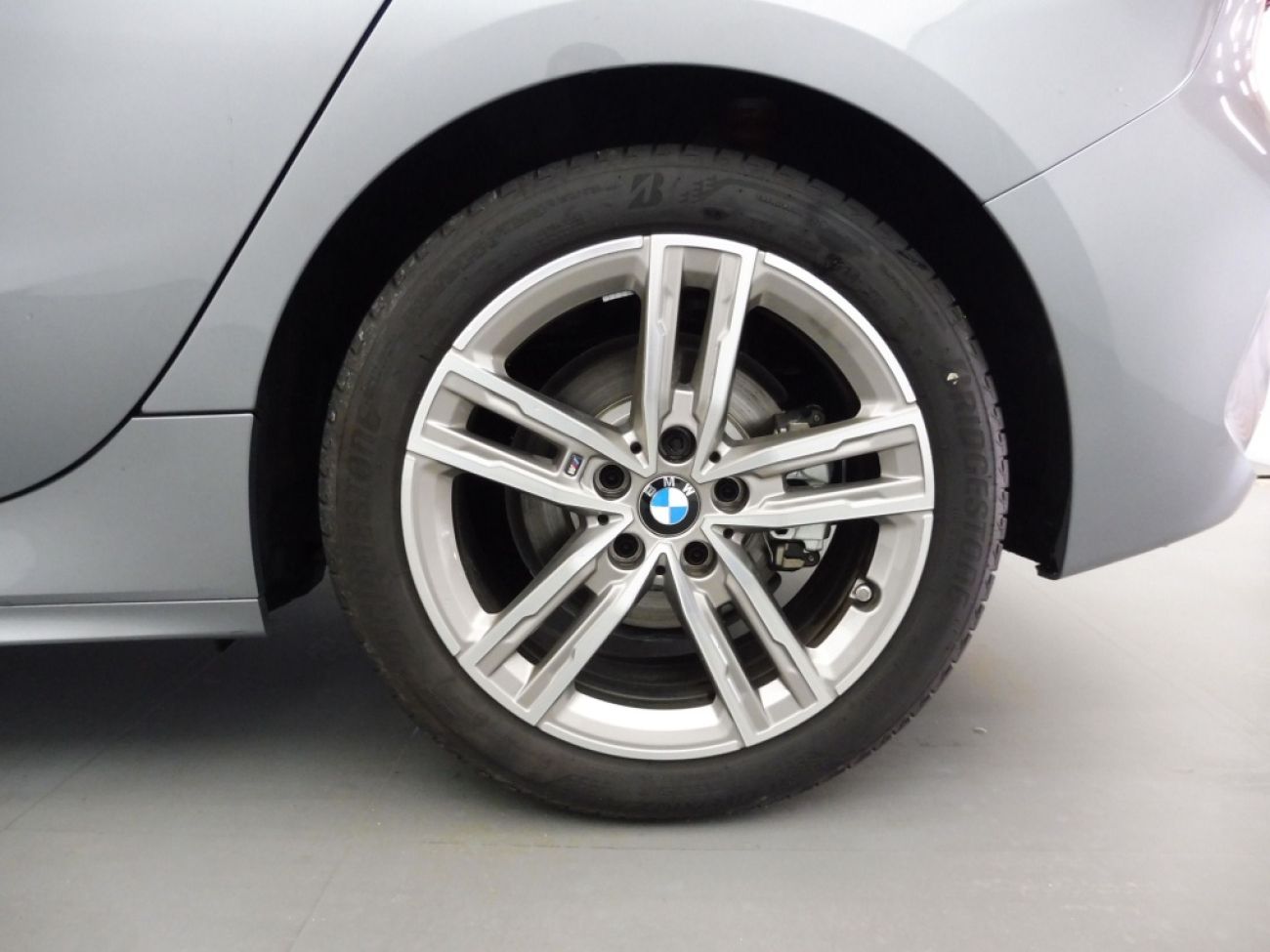 Mandataire BMW SERIE 1 118I STEPTRONIC 136 M-SPORT
