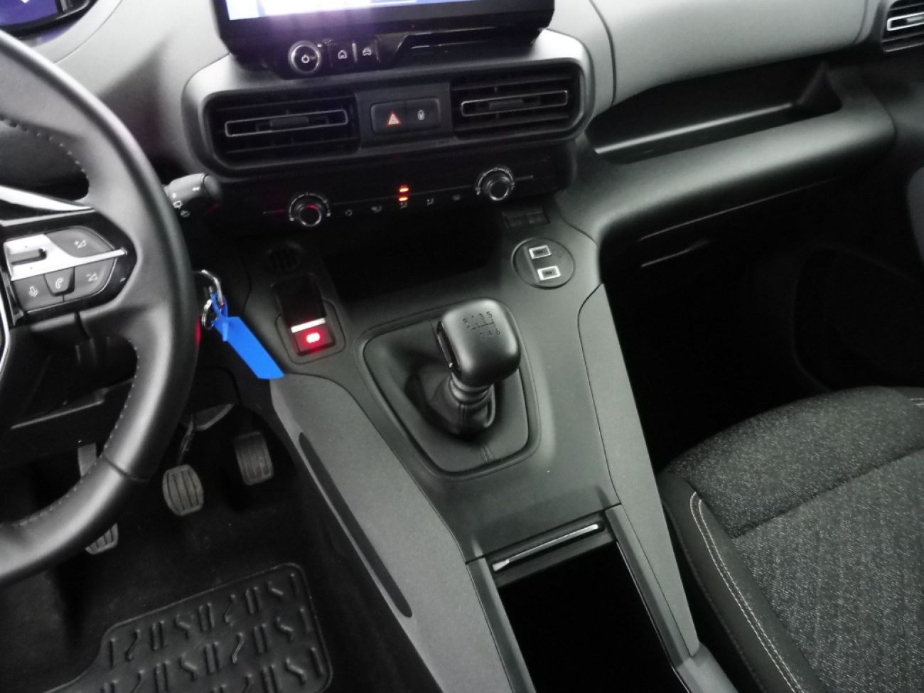 Mandataire PEUGEOT RIFTER TAILLE M - 1.5 BLUEHDI 100CH S&S ALLURE 5 PLACES