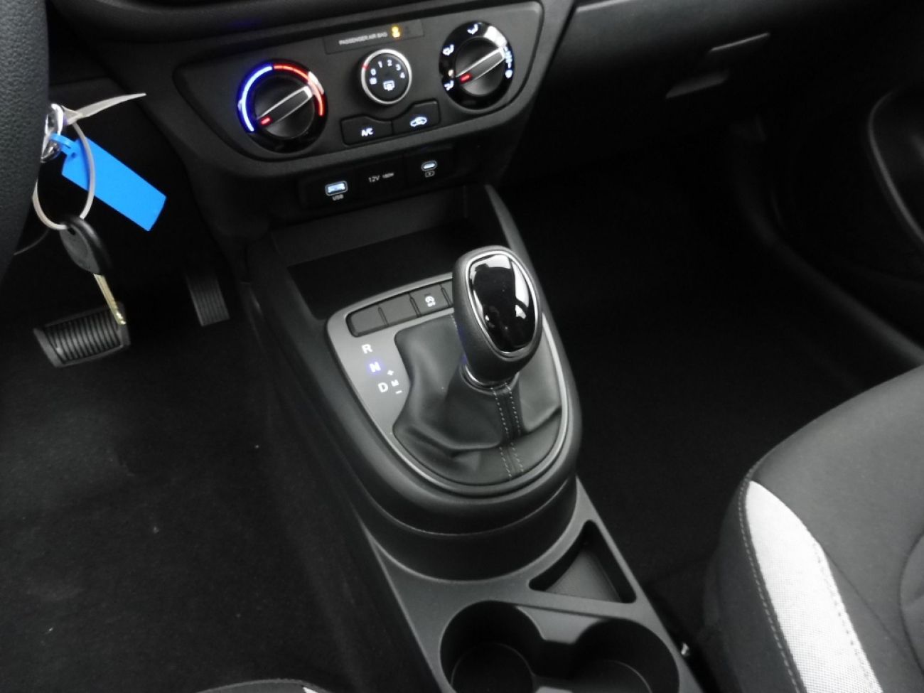 Mandataire Hyundai i10 1.0 63CH ECO INTUITIVE PACK BVR