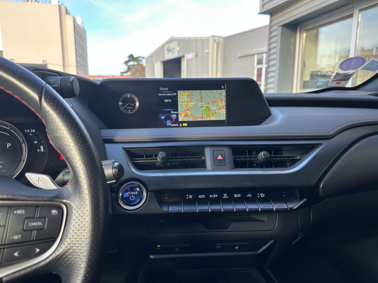 Mandataire LEXUS UX 250h 2WD F SPORT