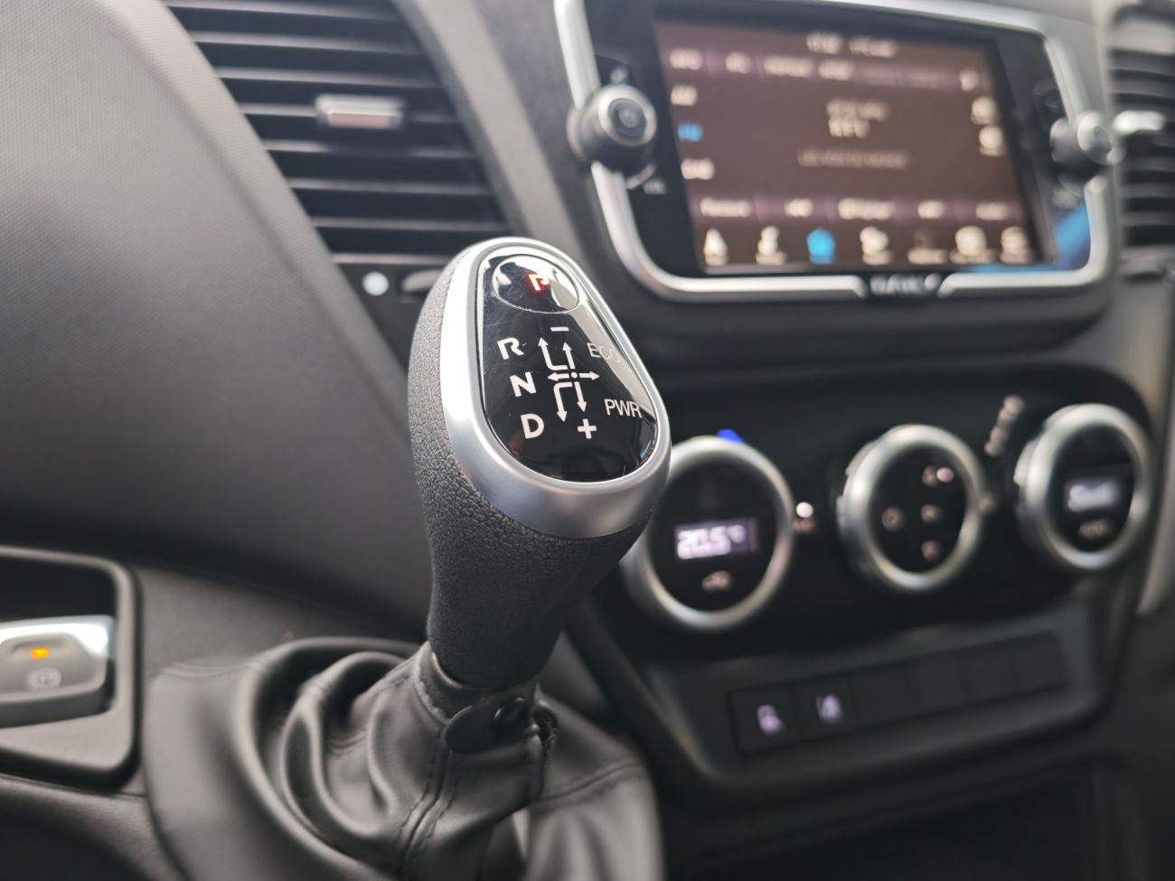 Mandataire IVECO DAILY FOURGON 35 C 21 HA8 FOUR OPE ADVANCE CONNECT HI-MATIC DELIVERY URBAN