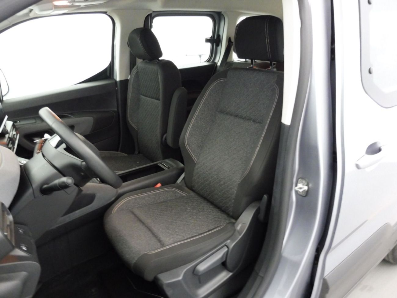 Mandataire PEUGEOT RIFTER TAILLE M - 1.5 BLUEHDI 100CH S&S ALLURE 5 PLACES