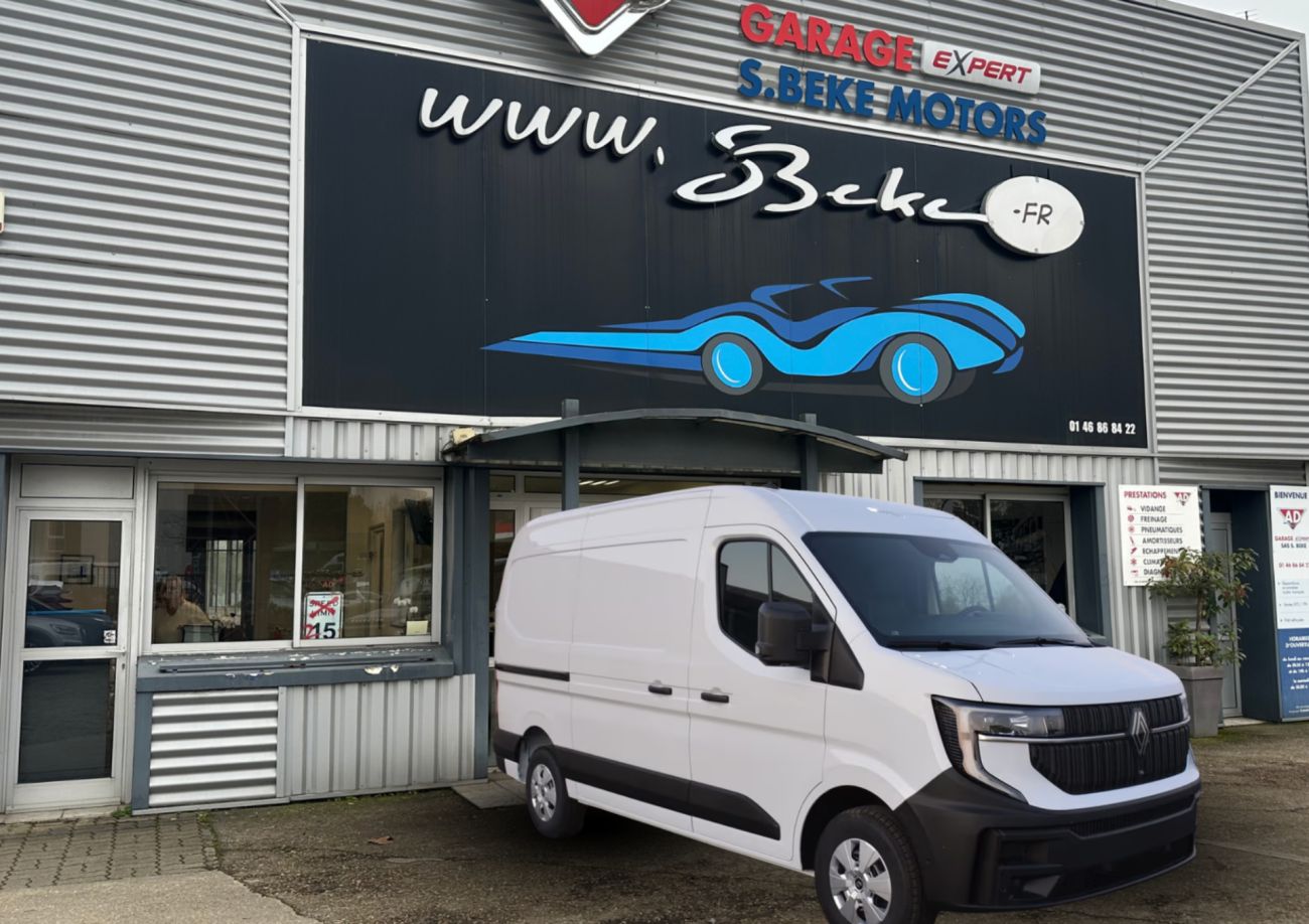 Mandataire RENAULT MASTER FOURGON FG BLUE DCI 150 L2H2 3T5 TR EXTRA