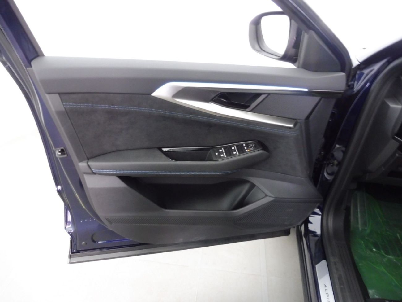 Mandataire RENAULT ESPACE VI 1.2 E-TECH FULL HYBRID 200CH ESPRIT ALPINE 7 PLACES - 25
