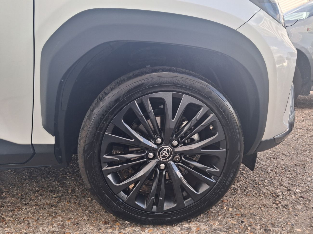 Mandataire TOYOTA YARIS CROSS HYBRIDE MY21 116h 2WD Trail