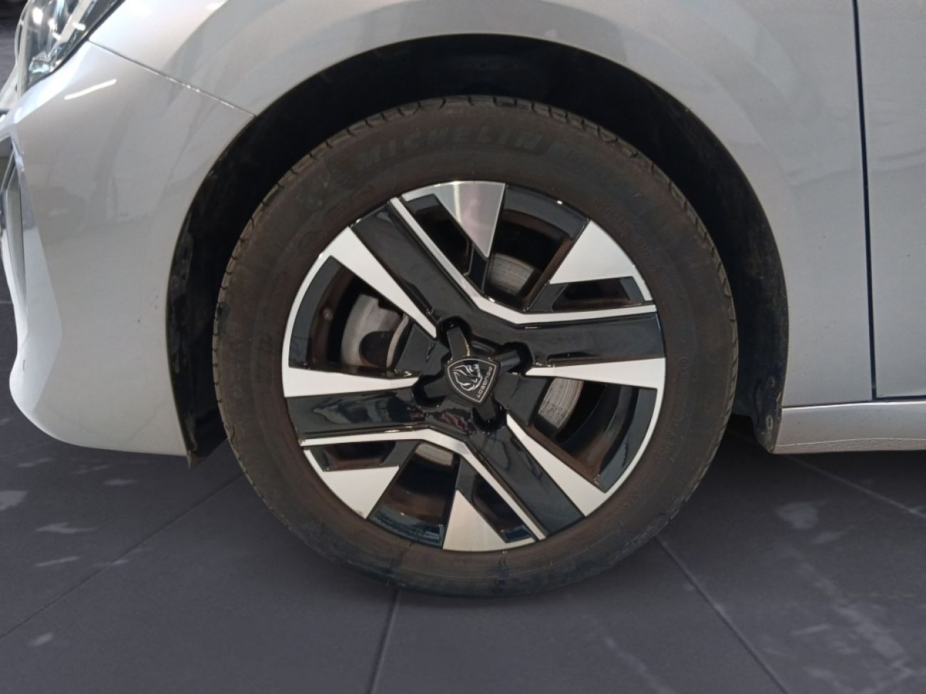 Mandataire PEUGEOT 208 1.2 100CH S&S ALLURE